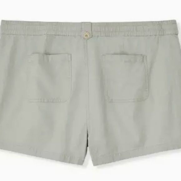 Torrid 5 Inch Pull-On Linen Blend Mid-Rise Short - Picture 3 of 10